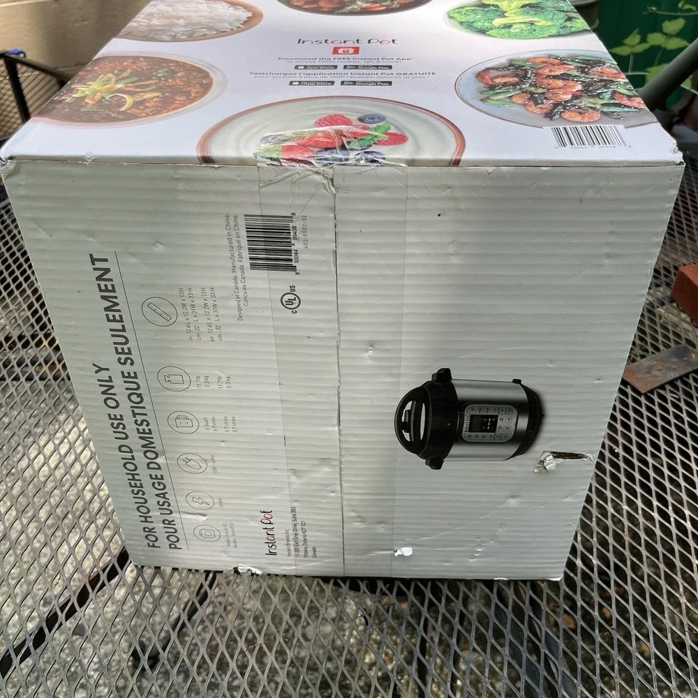 NIB INSTANT POT 7 IN 1 PROGRAMMABLE 6 QT IP-DUO60‎ V2 BRUSHED STAINLESS STEEL
